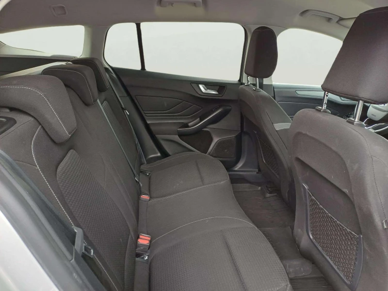 Ford Focus 1.0 EcoBoost, снимка 10 - Автомобили и джипове - 51897686