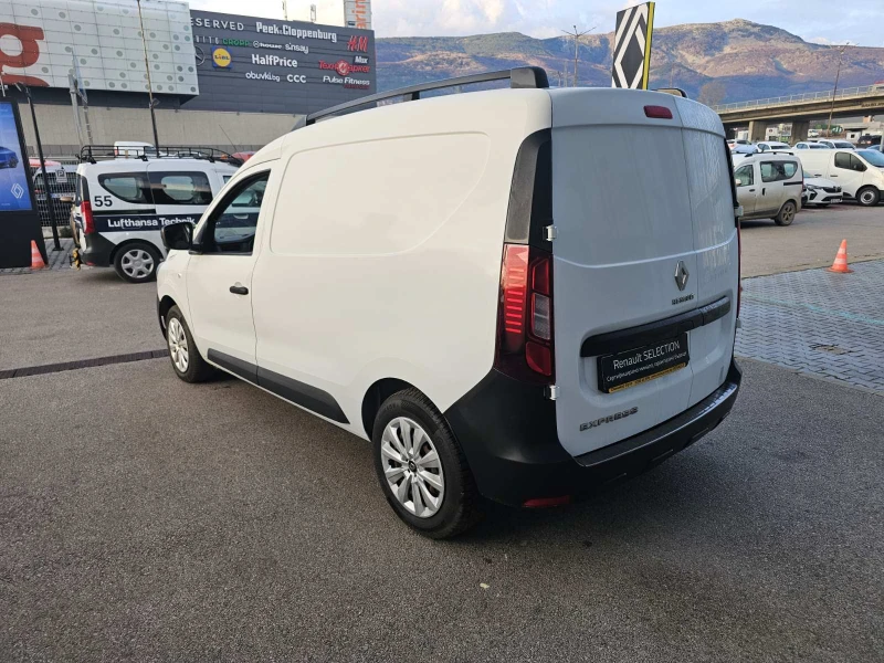 Dacia Dokker dCi 95 к.с. Дизел Stop & Start, снимка 4 - Автомобили и джипове - 52621191