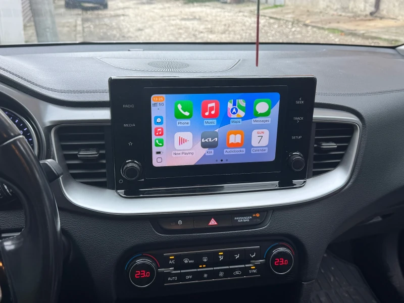 Kia Ceed 1.6 CRDI Hybrid, снимка 10 - Автомобили и джипове - 52622349