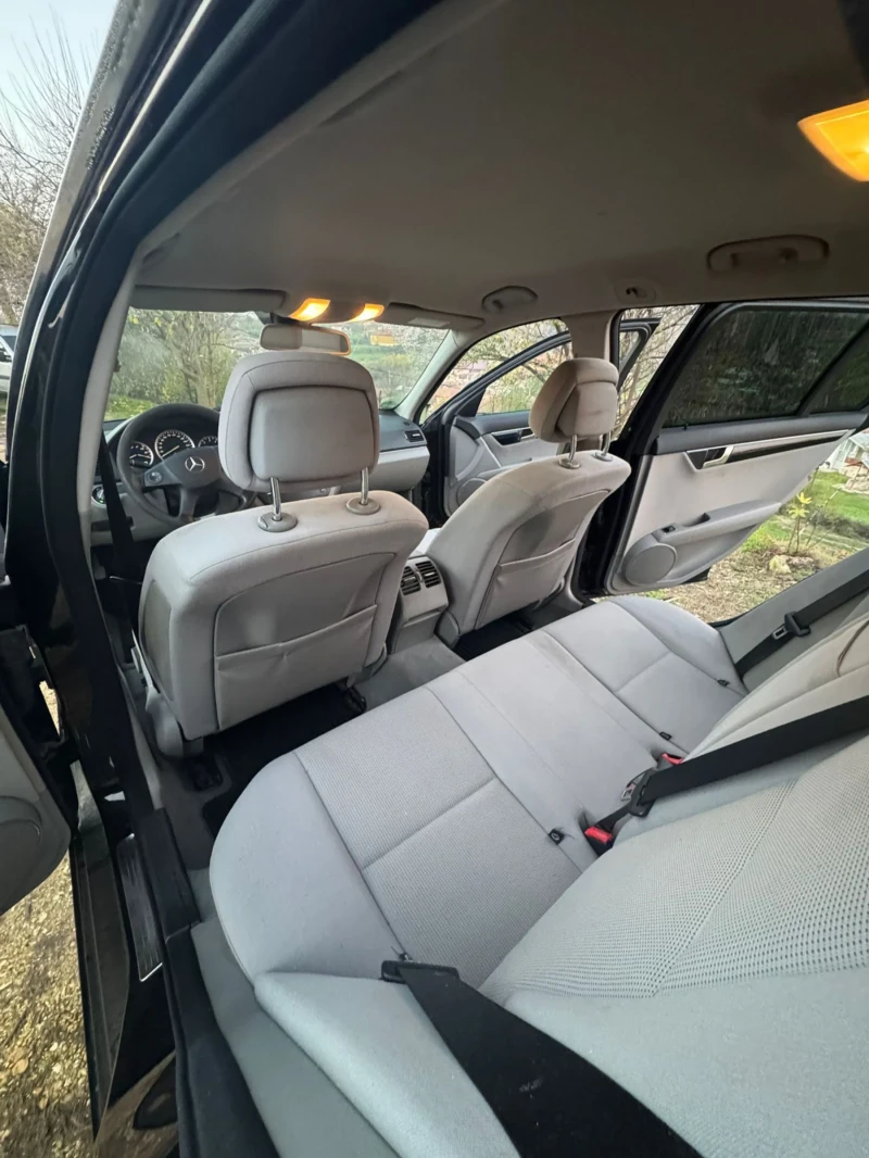 Mercedes-Benz C 220 W204 200cdi 2.2 om646  Автомат, снимка 10 - Автомобили и джипове - 52712591