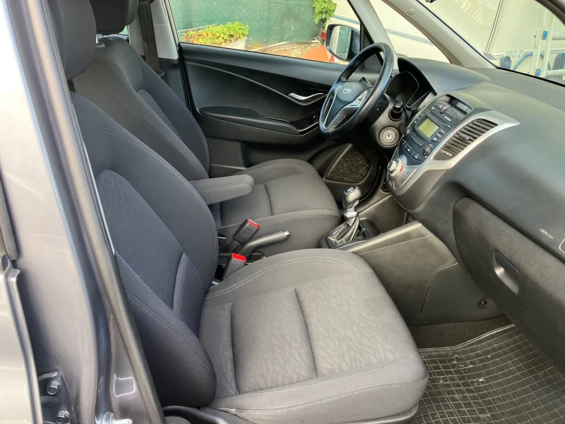 Hyundai Ix20 1.4GRD, снимка 13 - Автомобили и джипове - 52750087