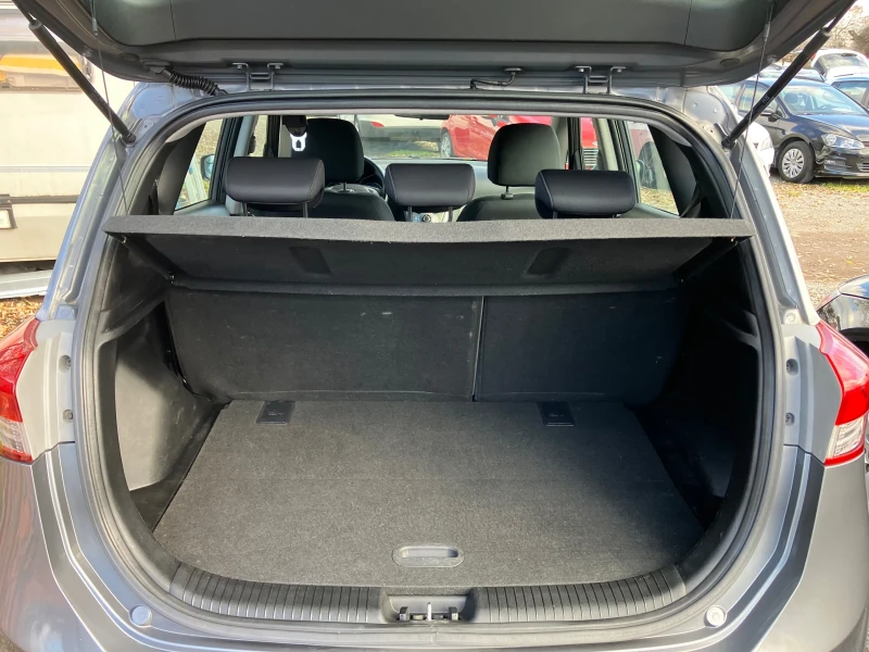 Hyundai Ix20 1.4GRD, снимка 11 - Автомобили и джипове - 52750087
