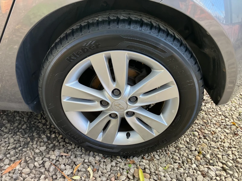 Hyundai Ix20 1.4GRD, снимка 7 - Автомобили и джипове - 52750087