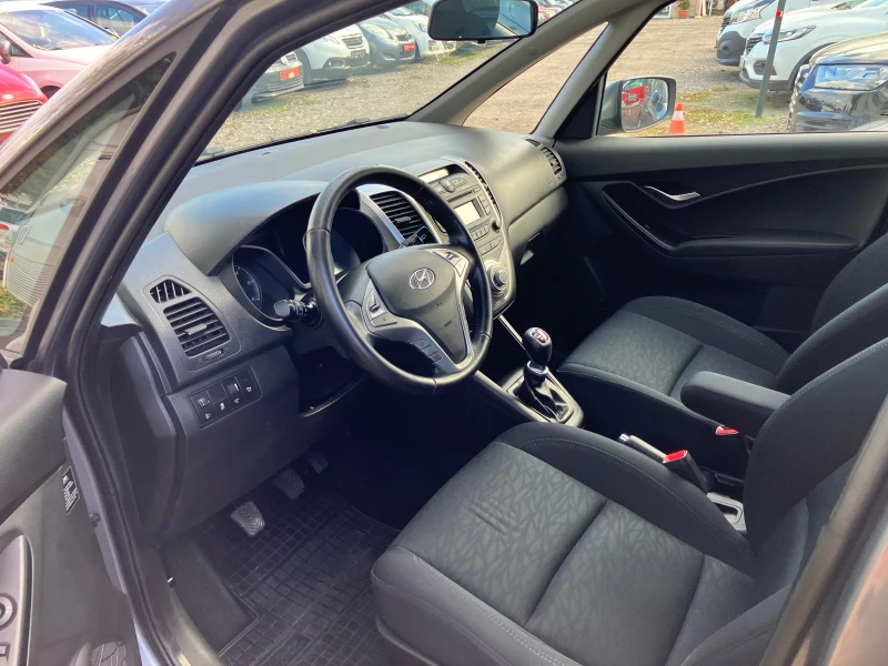 Hyundai Ix20 1.4GRD, снимка 8 - Автомобили и джипове - 52750087