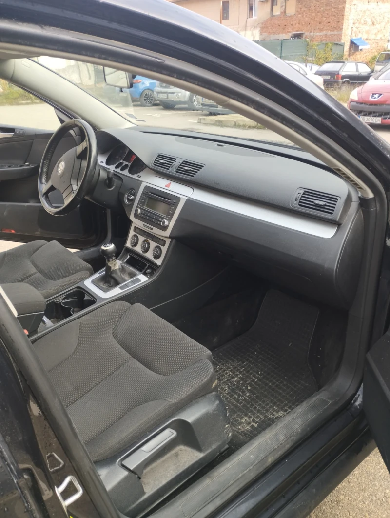 VW Passat 4/4, снимка 2 - Автомобили и джипове - 52752358