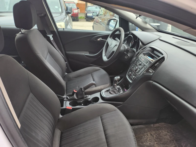Opel Astra, снимка 13 - Автомобили и джипове - 52798143