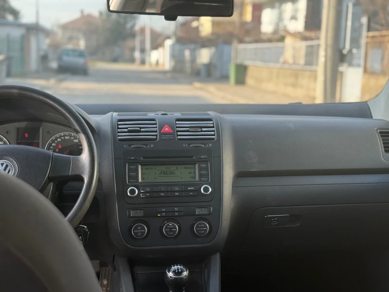 VW Golf 1.9, снимка 7 - Автомобили и джипове - 52824756