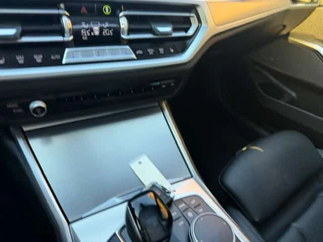 BMW 330 XDRIVE| M SPORT| HARMAN/KAR| ПОДГРЕВИ| ШИБИДАХ, снимка 15 - Автомобили и джипове - 54429728