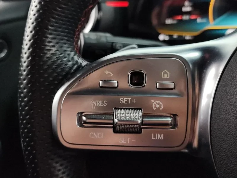 Mercedes-Benz A45 AMG 4MATIC+ HATCHBACK, снимка 16 - Автомобили и джипове - 55117387