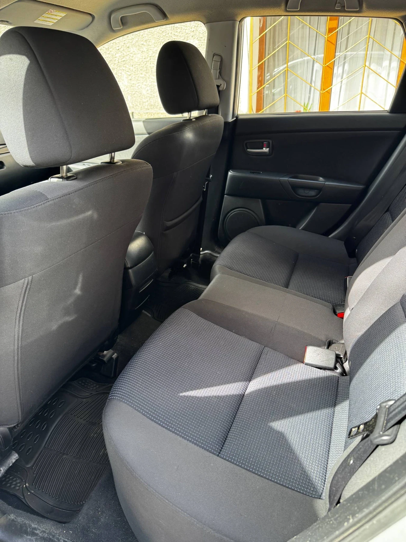 Mazda 3 1.6 - изображение 8