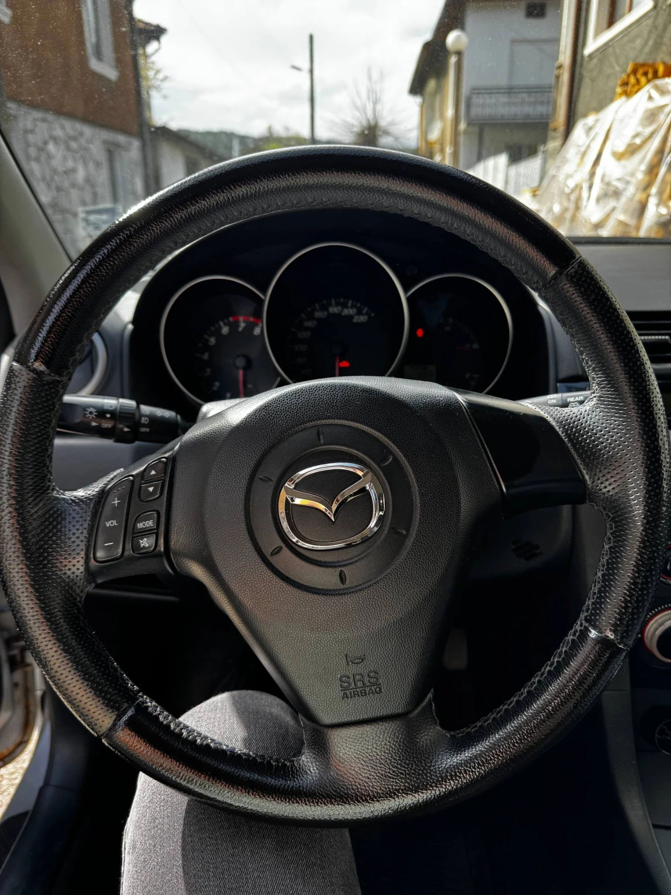 Mazda 3 1.6 - изображение 6