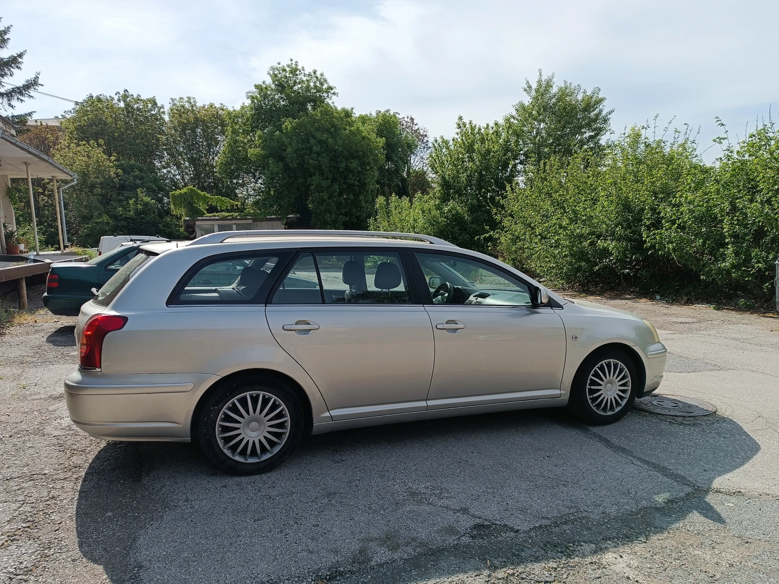 Toyota Avensis  - изображение 3