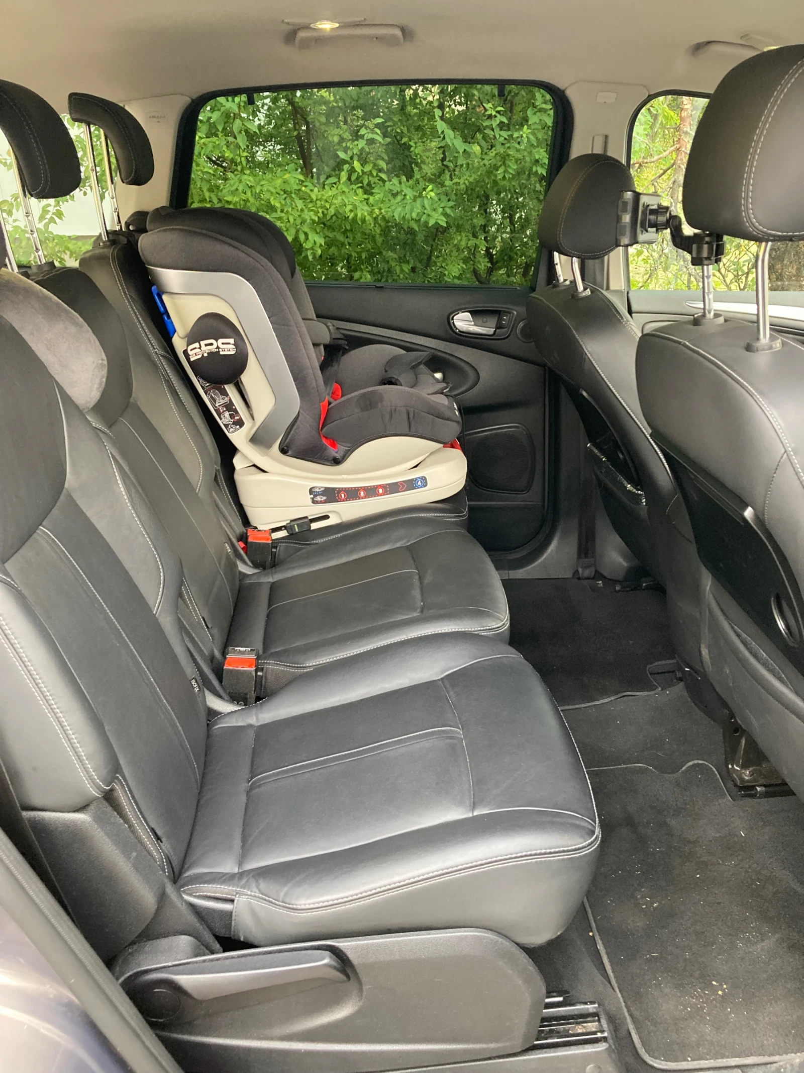 Ford S-Max  - изображение 8