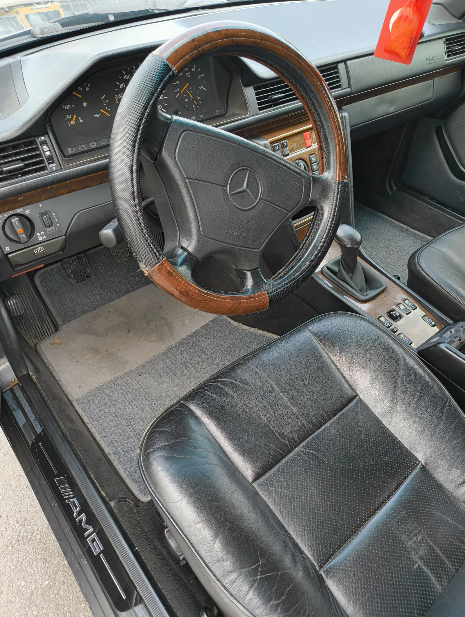 Mercedes-Benz 124  - изображение 6