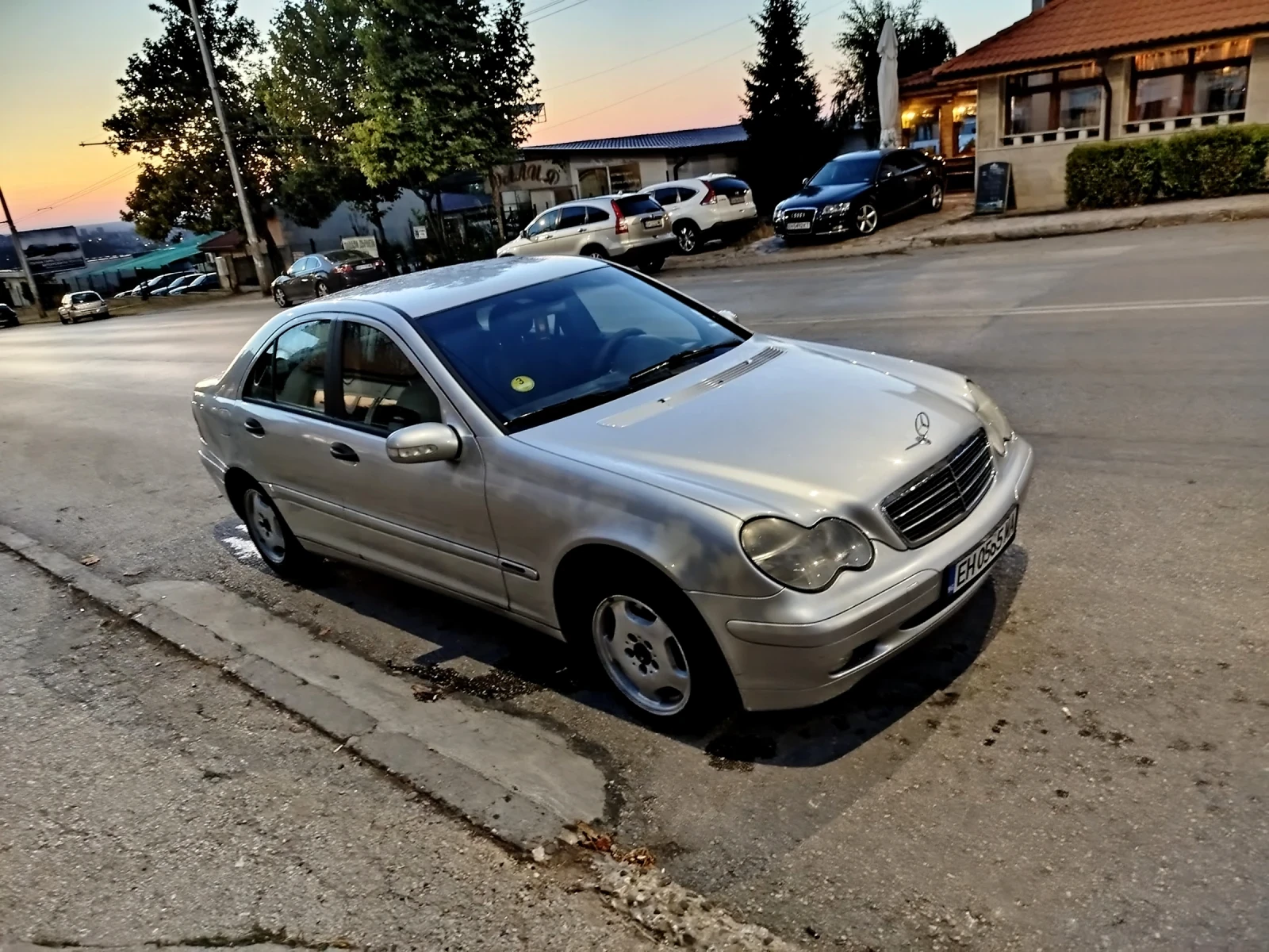 Mercedes-Benz C 200  - изображение 4