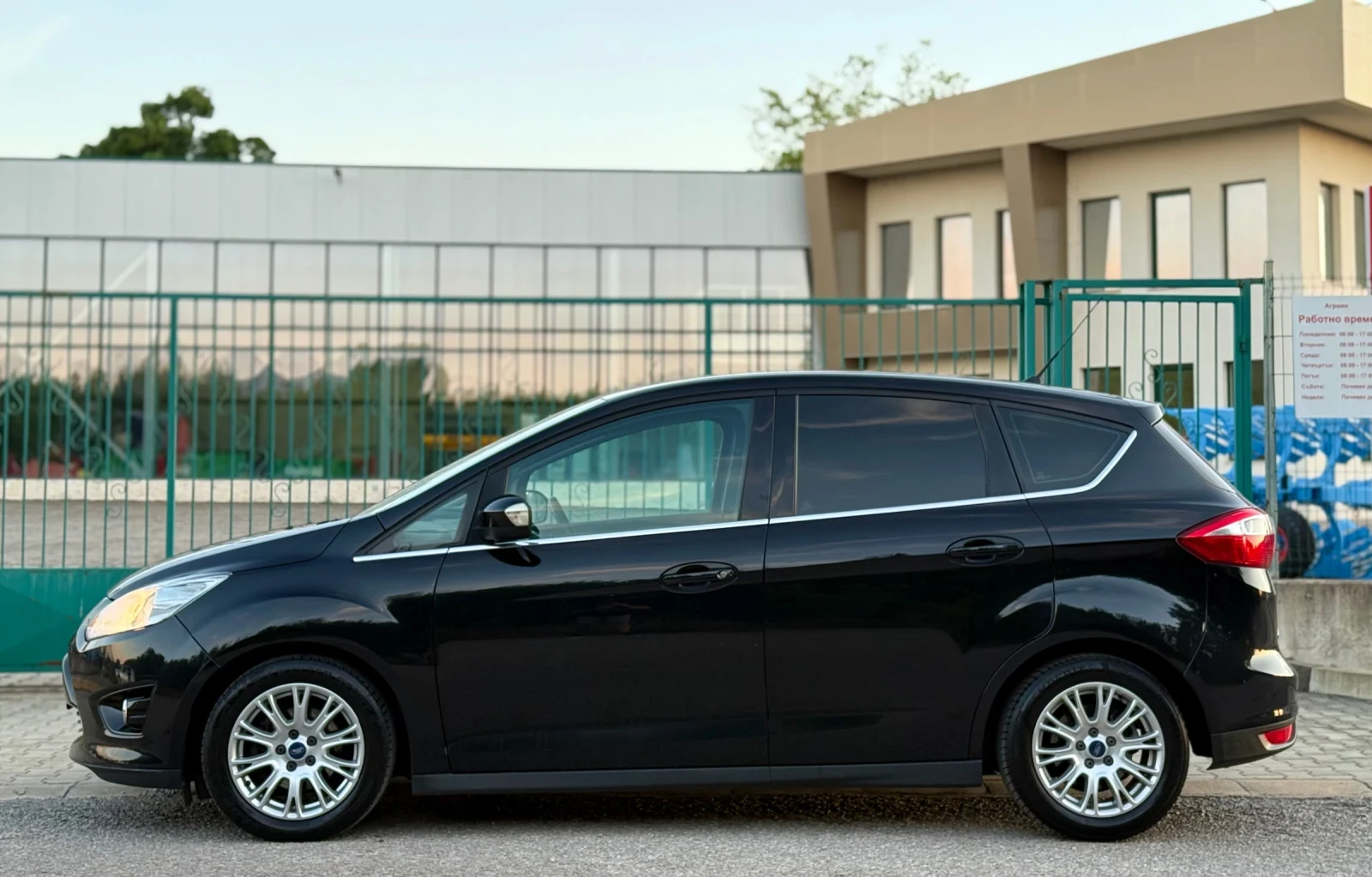 Ford C-max 1.6TDCi~95hp~TITANIUM~NAVI~KEYLESS - изображение 8