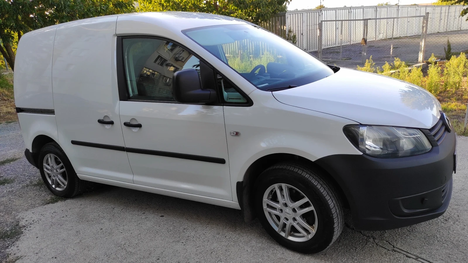 VW Caddy Ecofuel | Mobile.bg   15