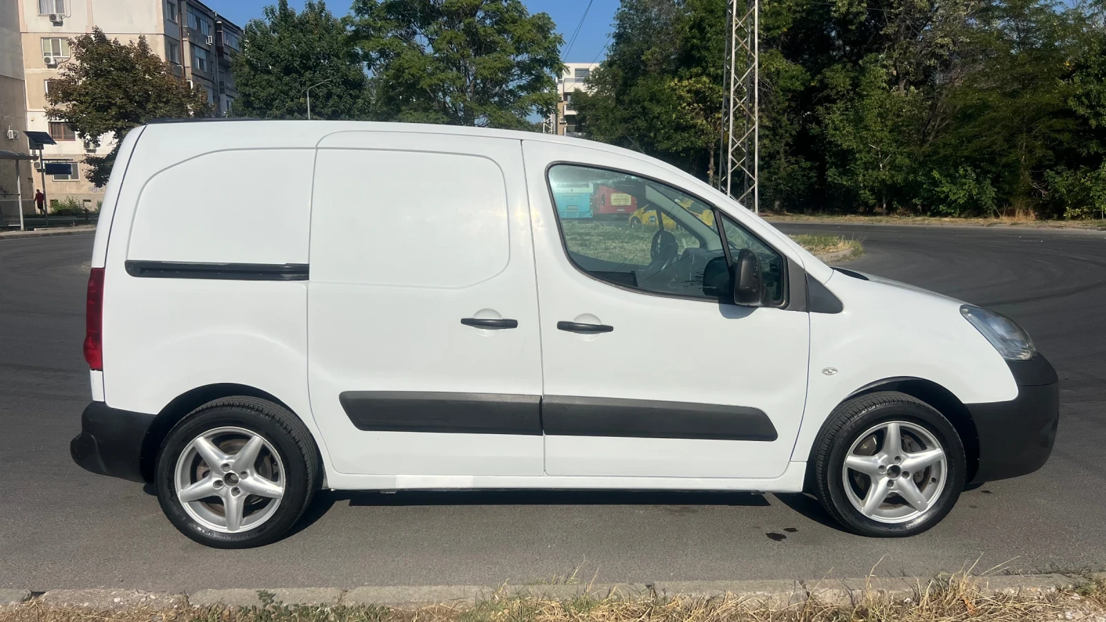 Citroen Berlingo ГАЗ/БЕНЗИН - изображение 4
