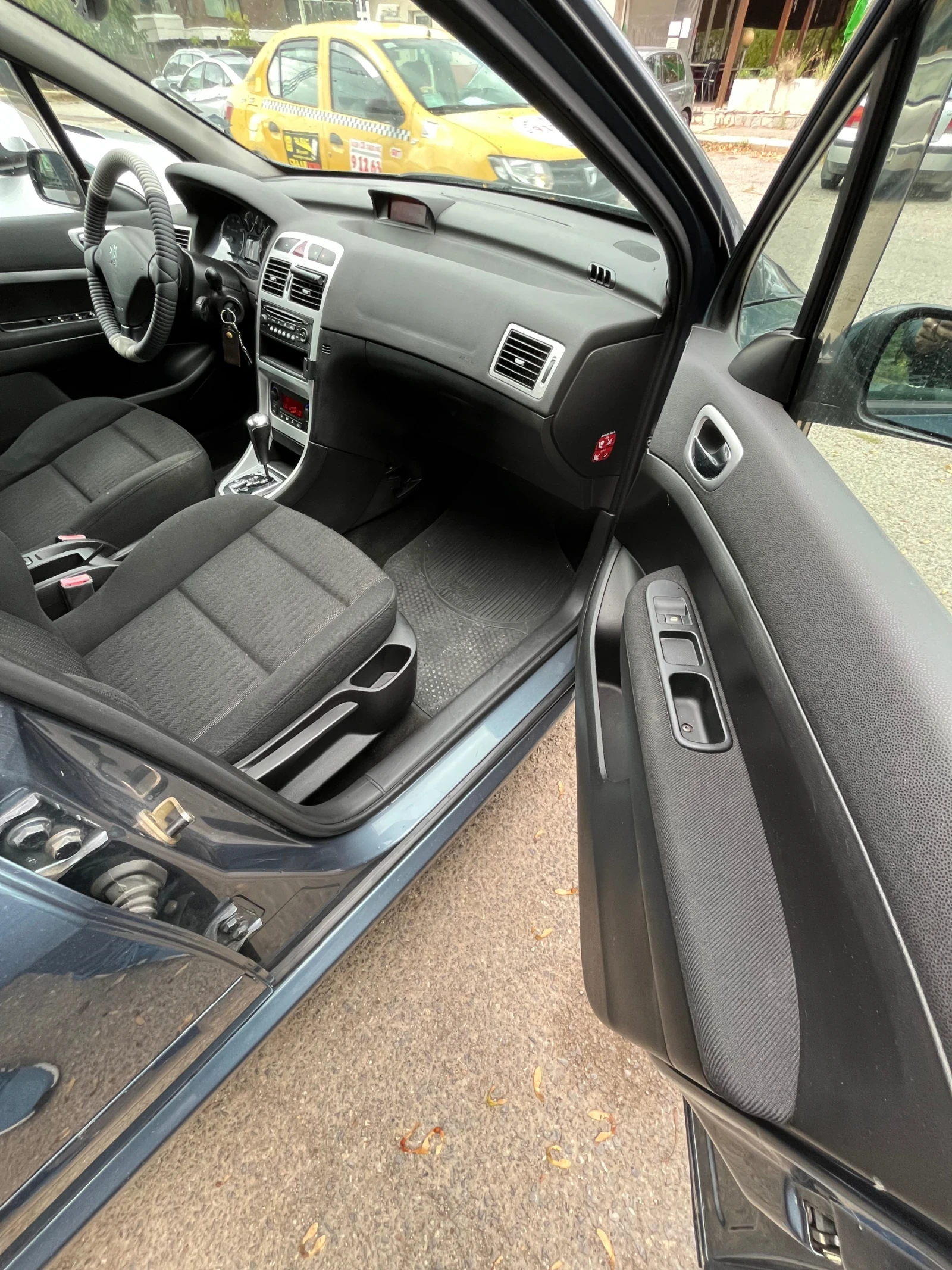 Peugeot 307 SW - изображение 8