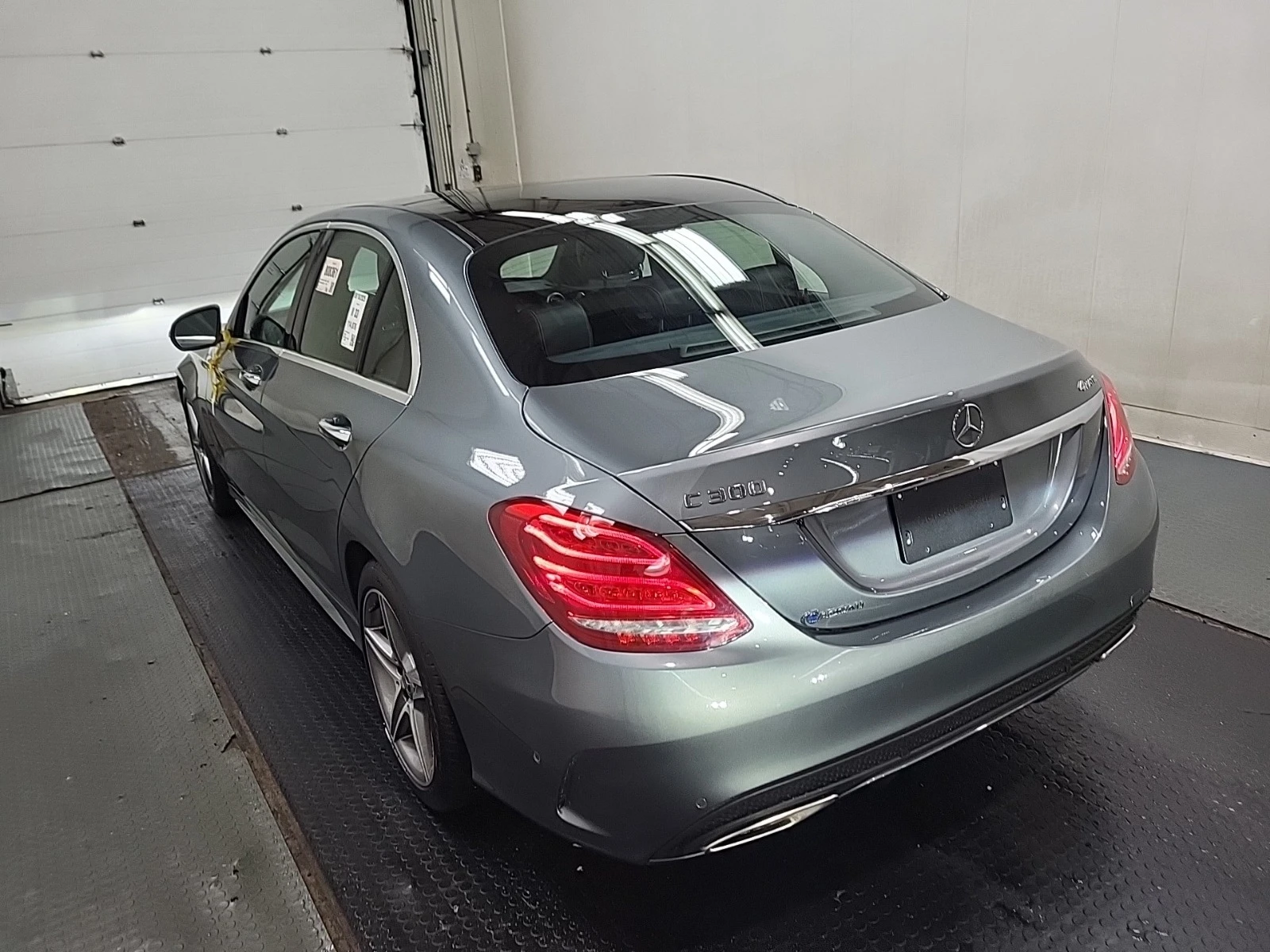 Mercedes-Benz C 300 * CARFAX* АВТОФИНАНСИРАНЕ* Цена до България*  - изображение 5