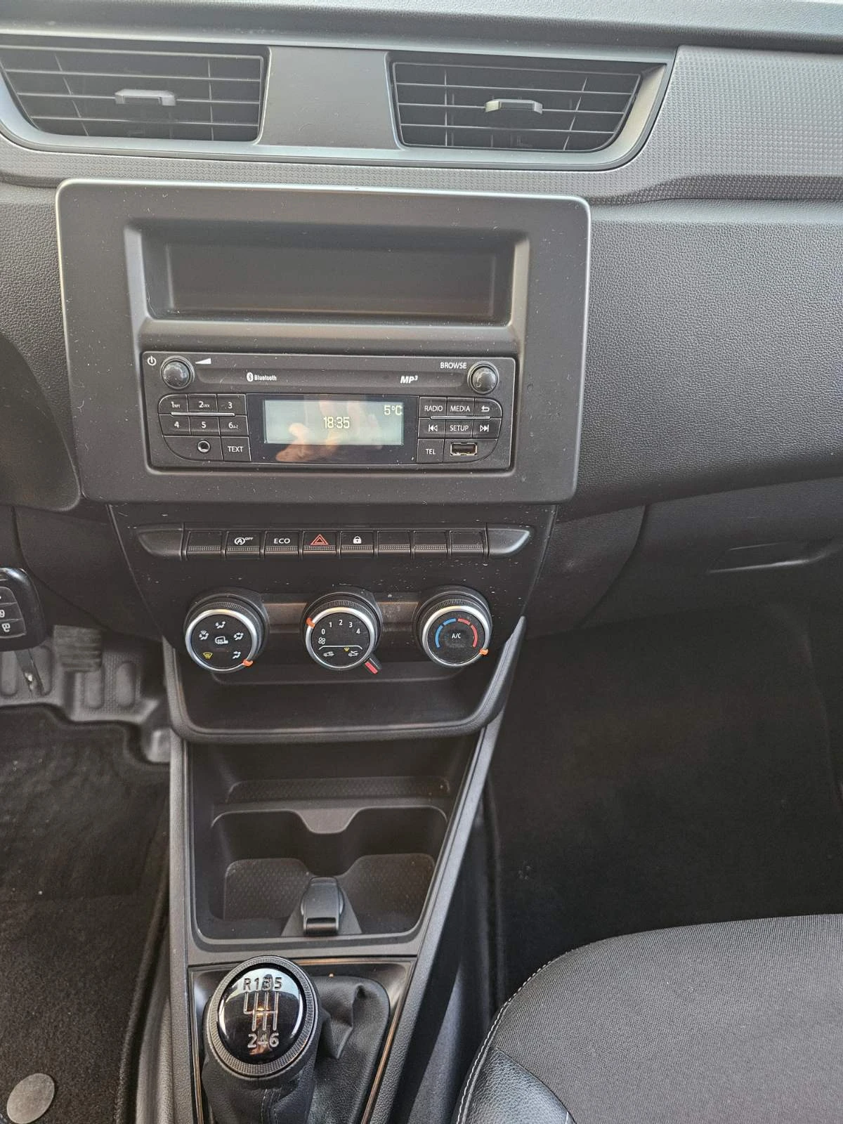 Dacia Dokker dCi 95 к.с. Дизел Stop & Start - изображение 9