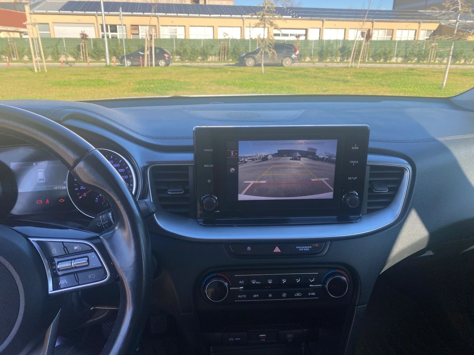 Kia Ceed 1.6 CRDI Hybrid - изображение 6