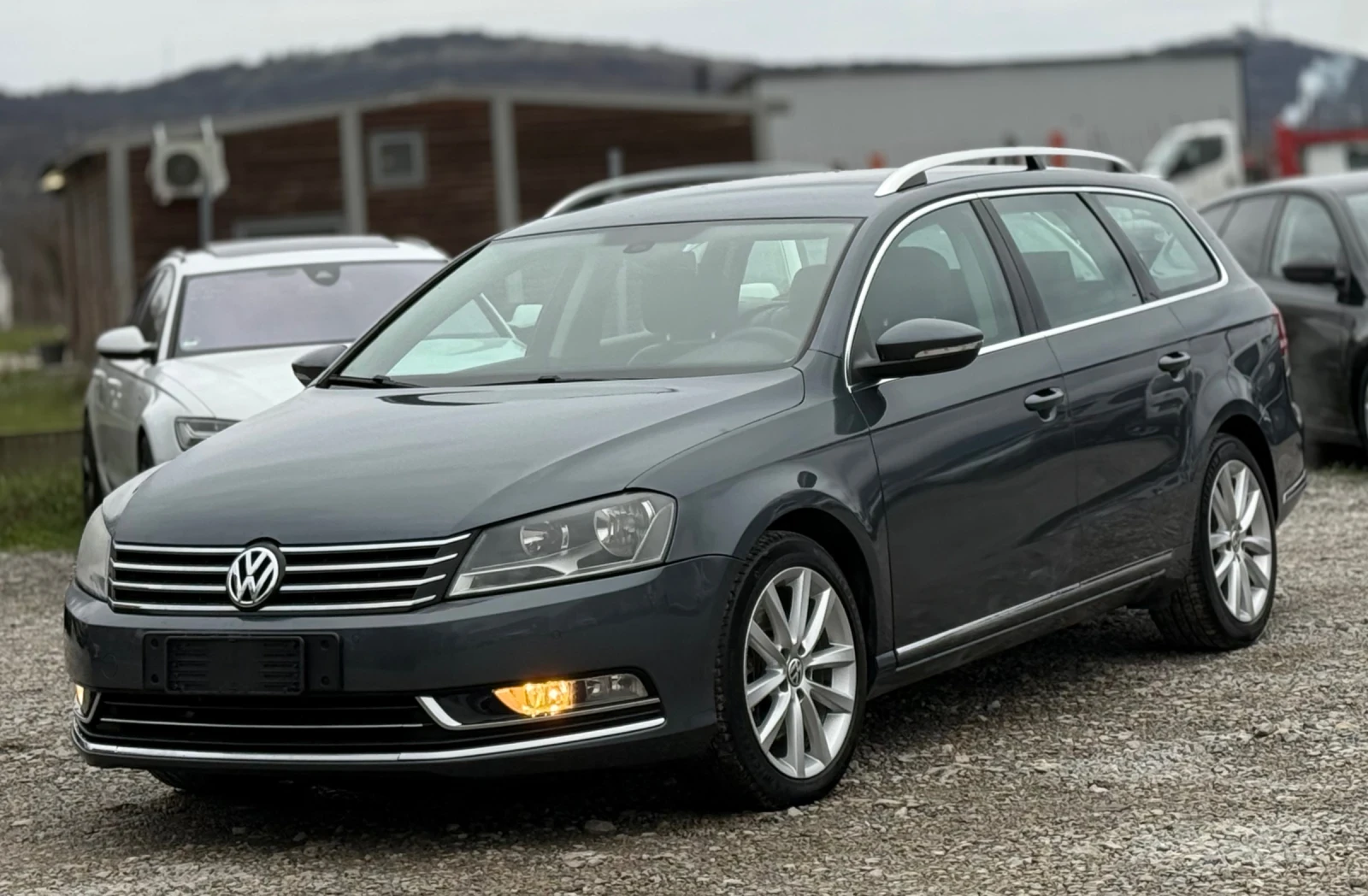 VW Passat 2.0TDi 140к.с * DSG* * Навигация*  - изображение 3