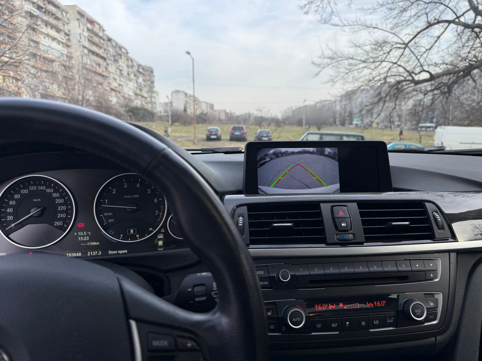 BMW 320 xdrive, снимка 11 - Автомобили и джипове - 53812063