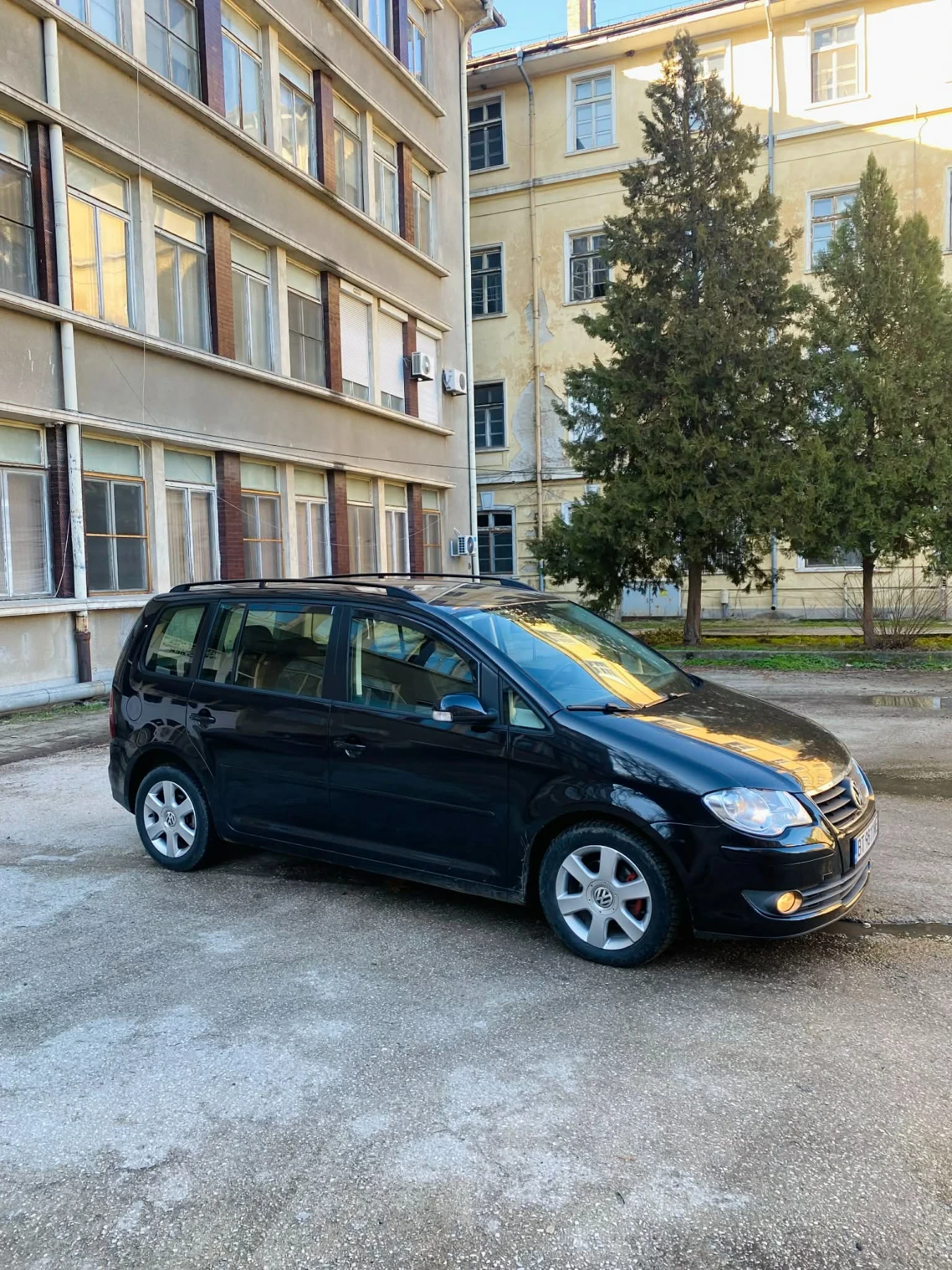 VW Touran VW Touran 2.0 TDI  - изображение 2