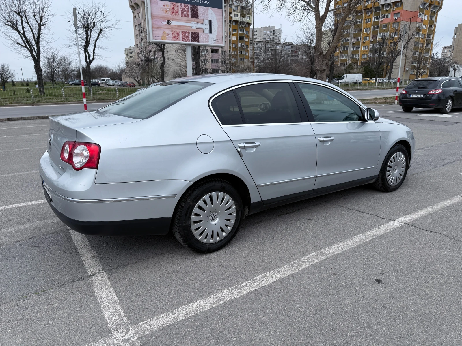 VW Passat 2.0 TDI, снимка 3 - Автомобили и джипове - 53932211