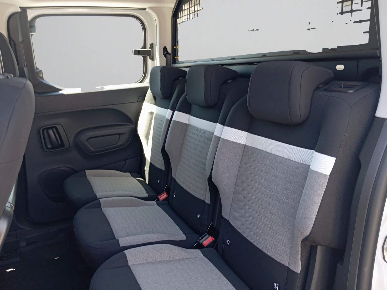 Citroen Berlingo MCA MPV M PLUS 1.5 Diesel 100hp Manual N1, снимка 12 - Автомобили и джипове - 54112964