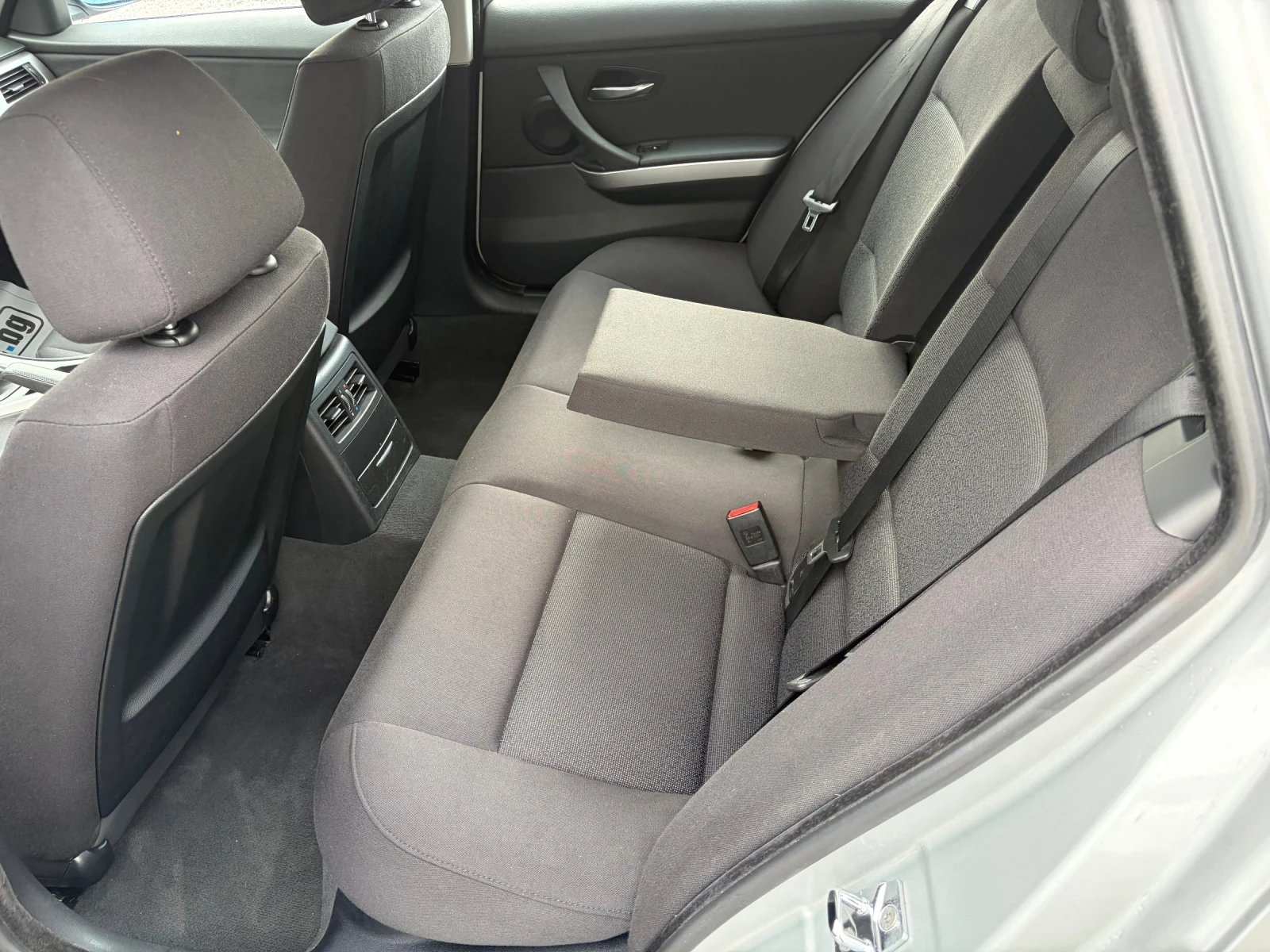 BMW 320 2.0D, 157000km.!!!, снимка 13 - Автомобили и джипове - 54233995