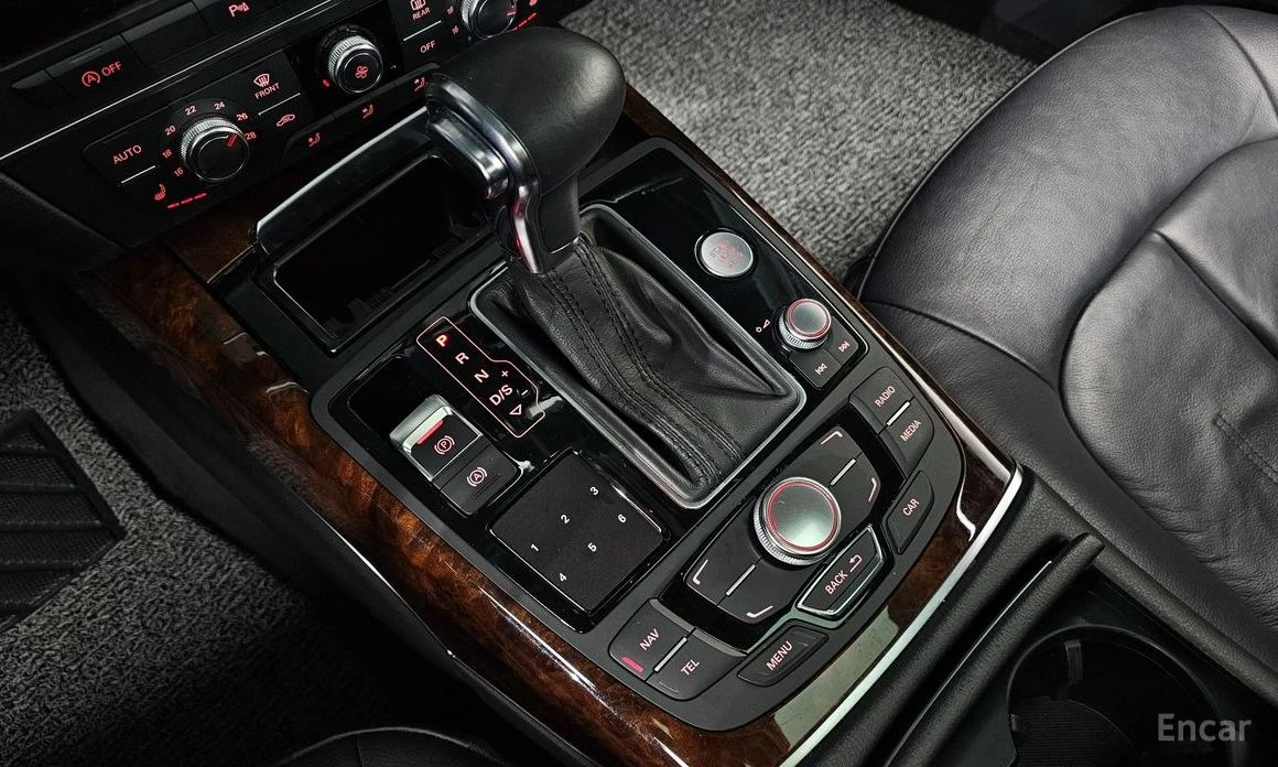 Audi A6 КОЖА* ПОДГРЕВ* ШИБЕДАХ, снимка 9 - Автомобили и джипове - 54282596