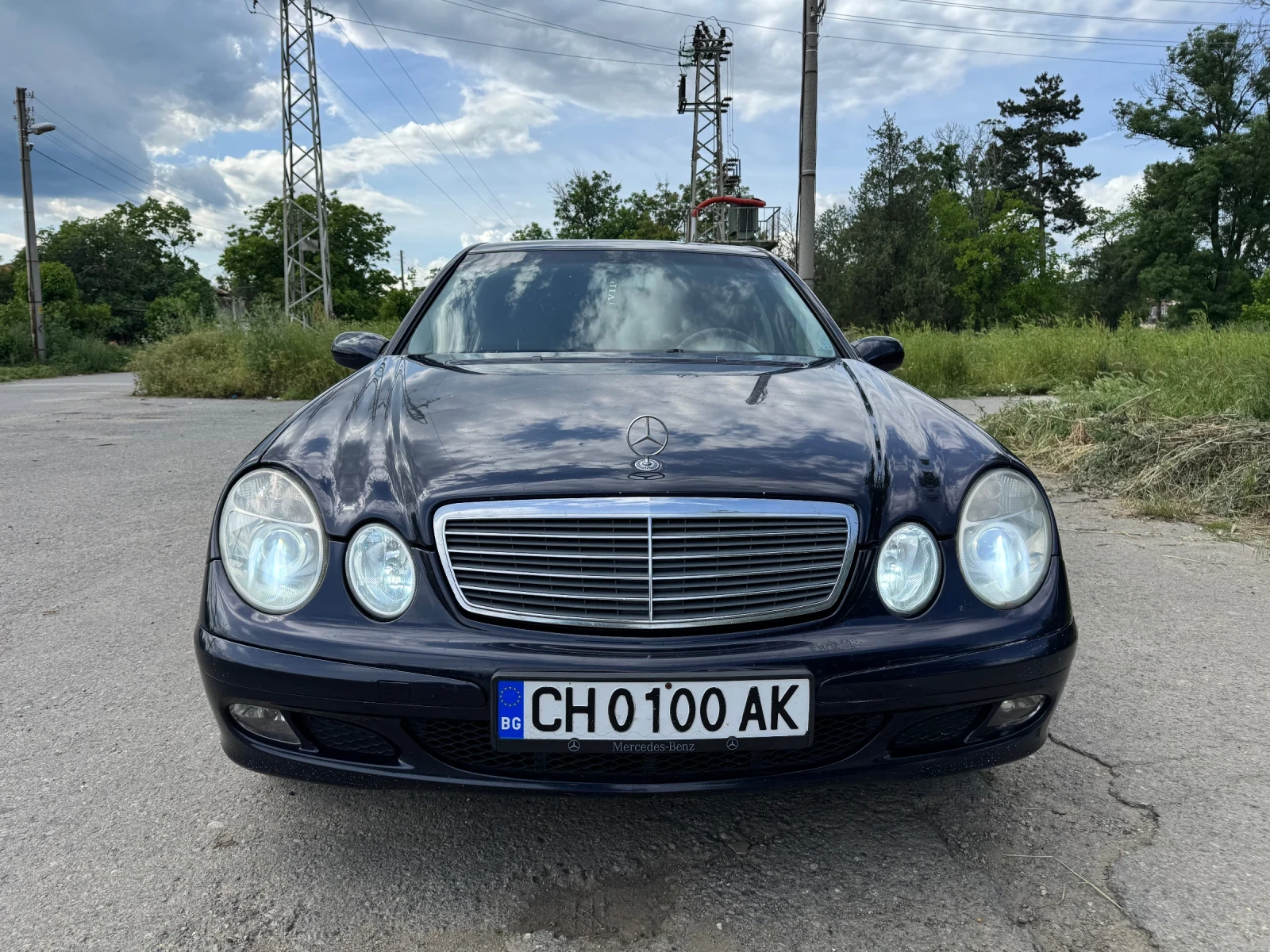 Mercedes-Benz E 220, снимка 8 - Автомобили и джипове - 54669092