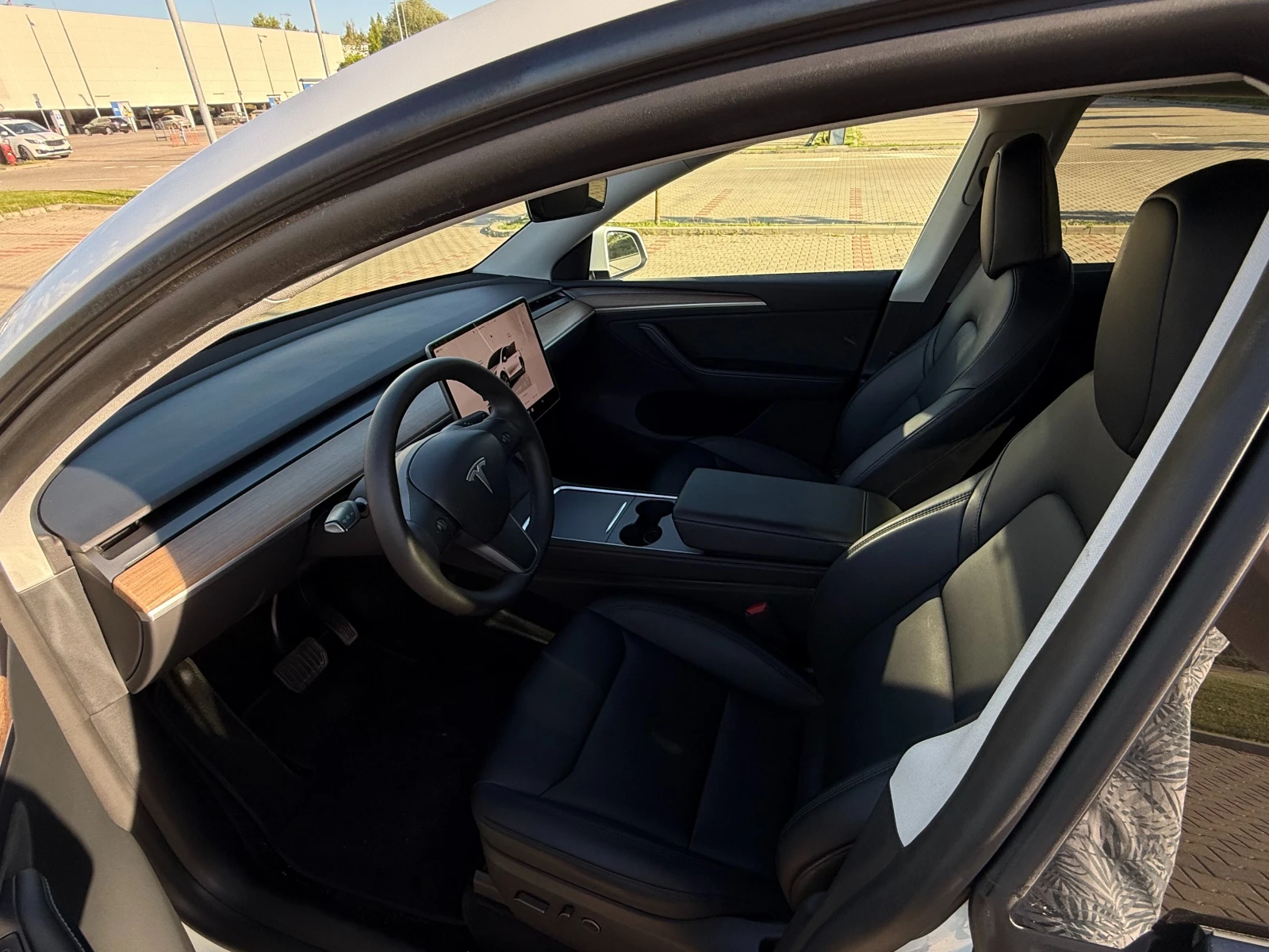Tesla Model Y Long Range, Dual motor, Гаранционен Европейски, снимка 9 - Автомобили и джипове - 54715227