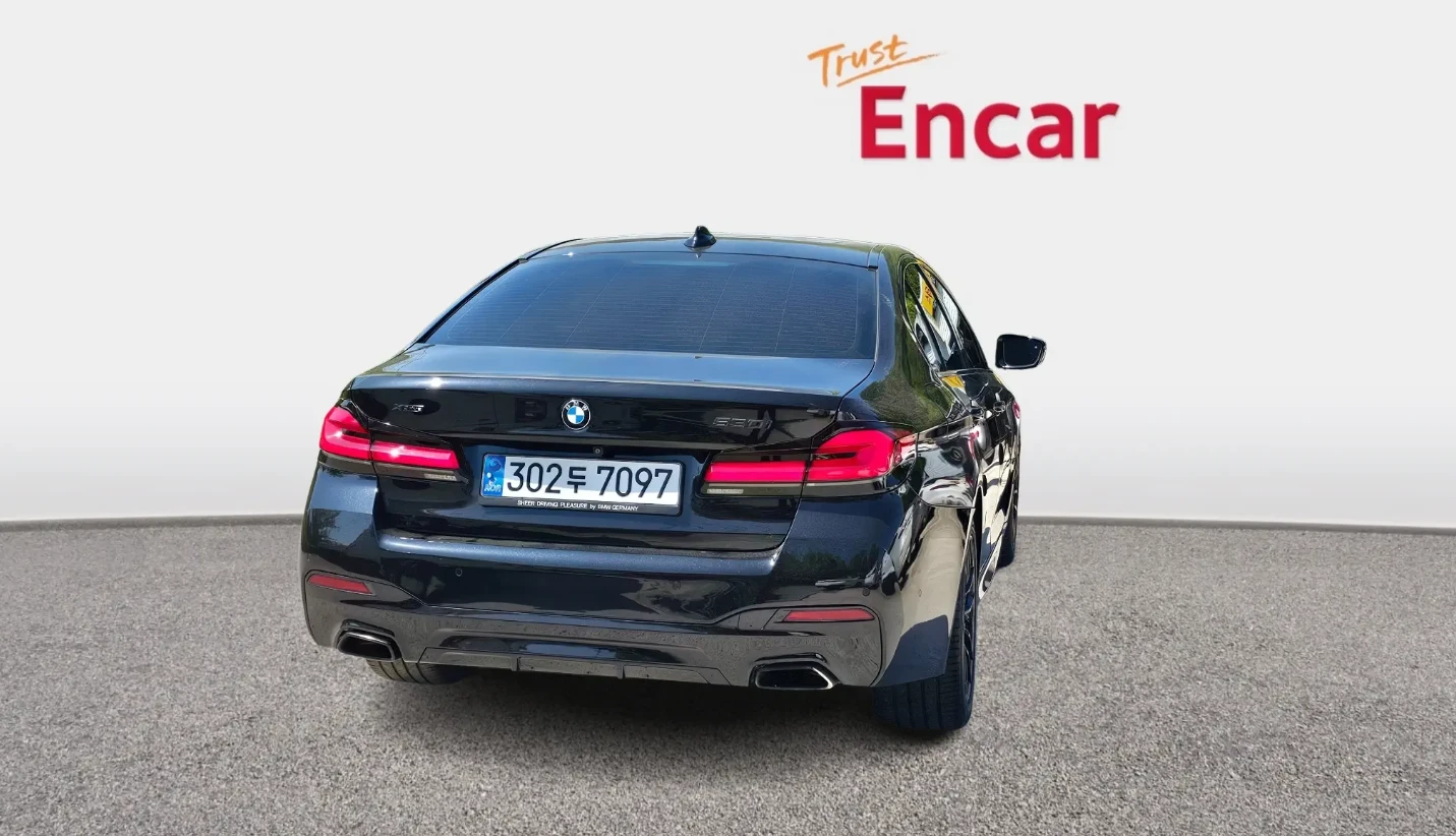 BMW 530 M SPORT | LASERLIGHT | FACE, снимка 4 - Автомобили и джипове - 54918841