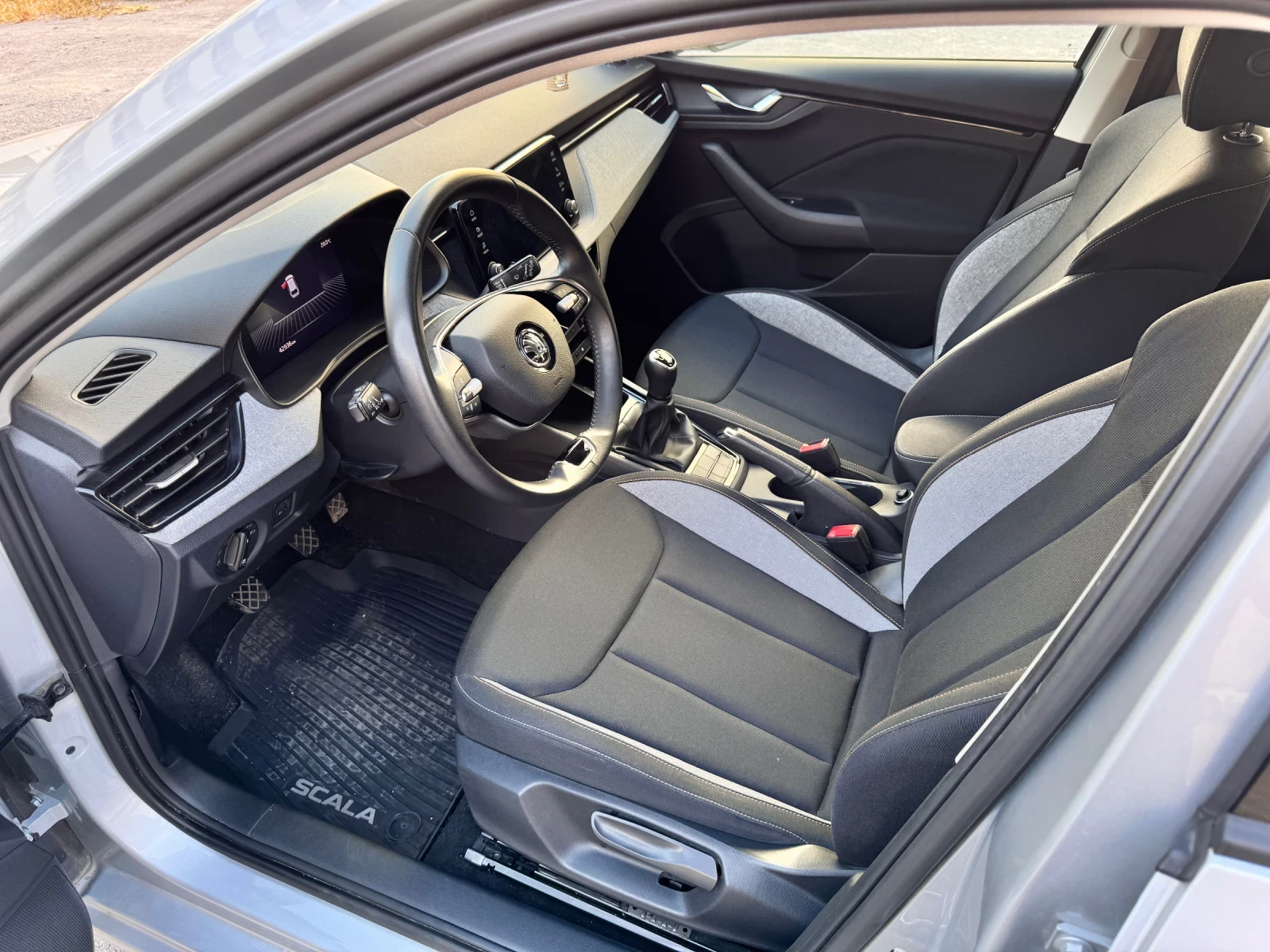 Skoda Scala 1.5 TSI | Гаранция, снимка 8 - Автомобили и джипове - 54934353