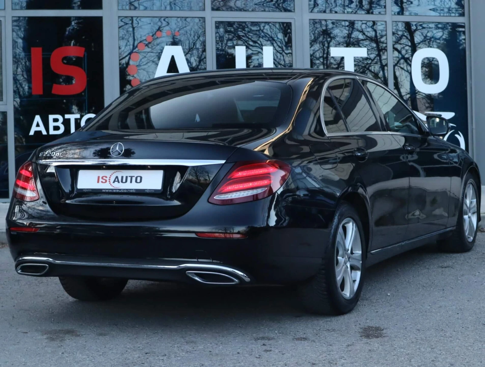 Mercedes-Benz E 220 CDI/Avantgarde/Dynamic Select/PRE-SAFE/Collision P, снимка 6 - Автомобили и джипове - 55009874