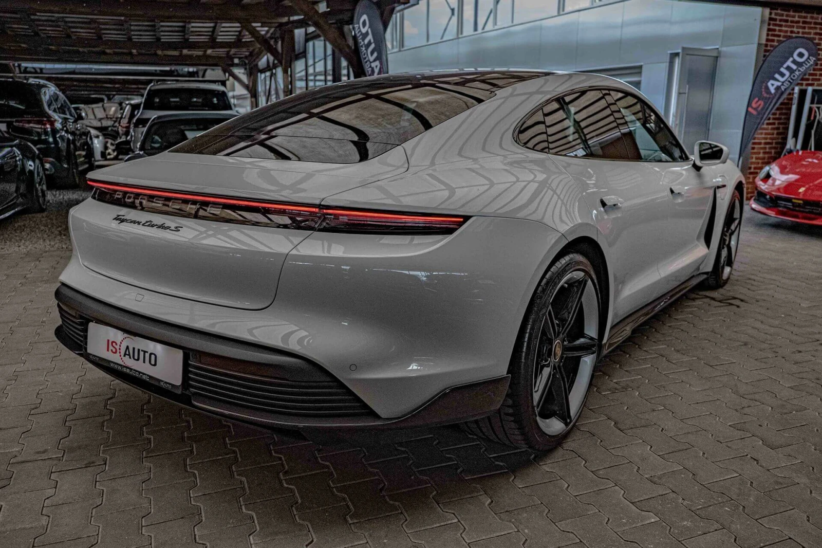 Porsche Taycan Turbo S/PDCC Sport/PDLS+ /PCCB/Chrono/Carbon/Burm., снимка 6 - Автомобили и джипове - 55285186