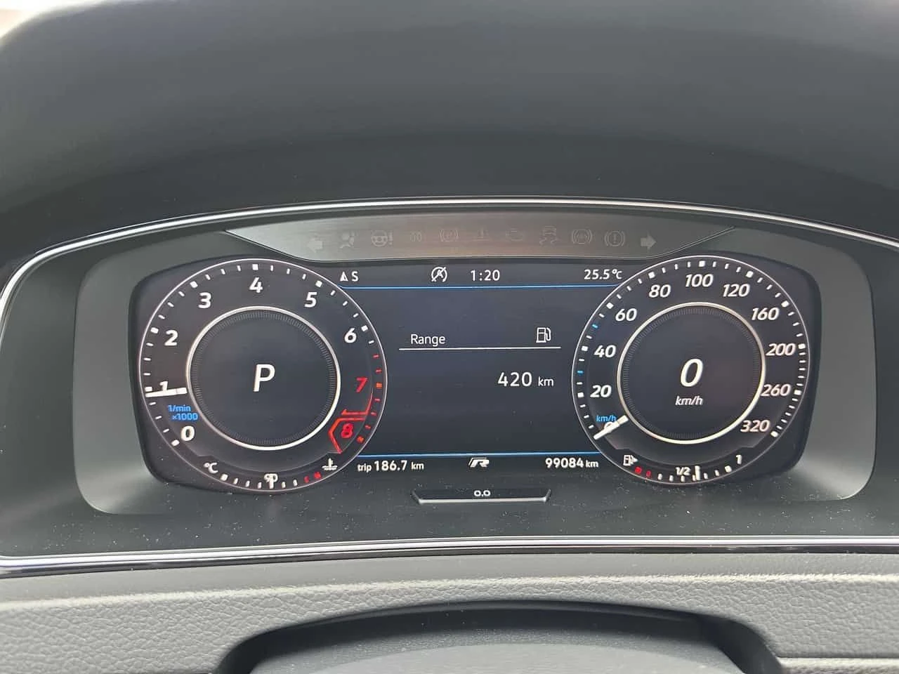 VW Golf R DSG / LED / КОЖА , снимка 8 - Автомобили и джипове - 55584264