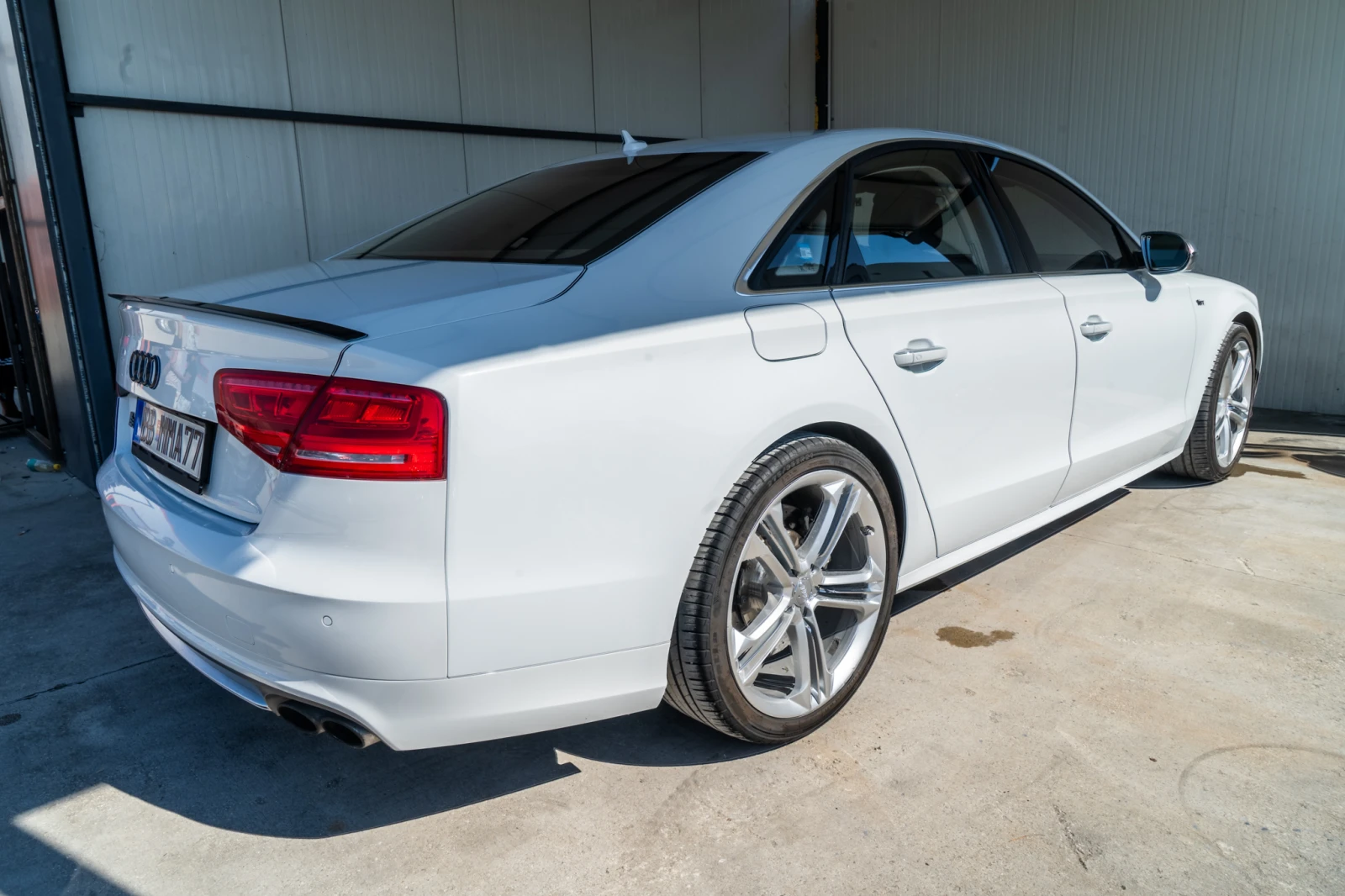 Audi S8 4.0TFSI = QUATTRO = FULLMAX = NIGHTVISION = ЛИЗИНГ, снимка 5 - Автомобили и джипове - 55620320