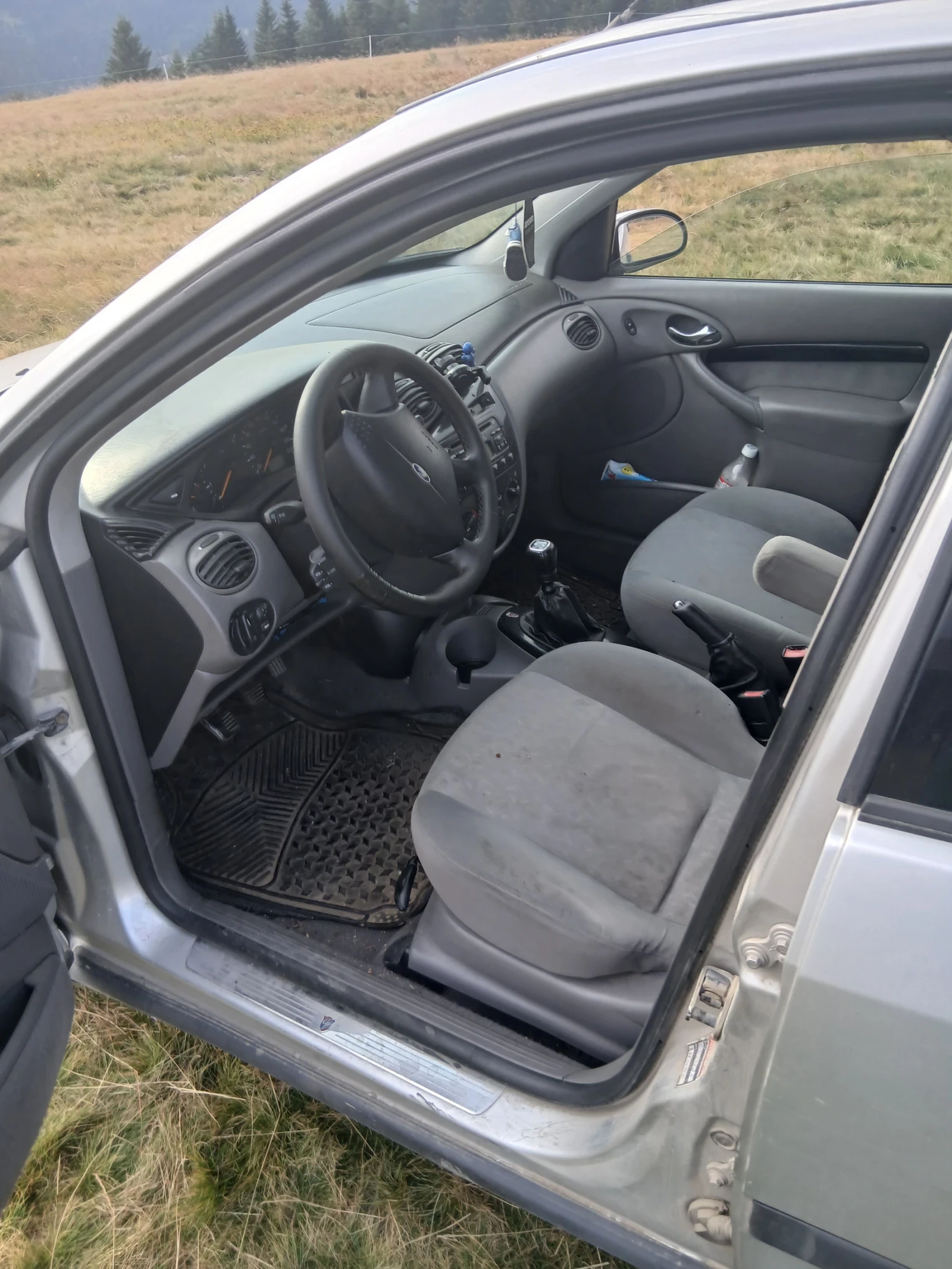 Ford Focus 1.8, снимка 5 - Автомобили и джипове - 55792314