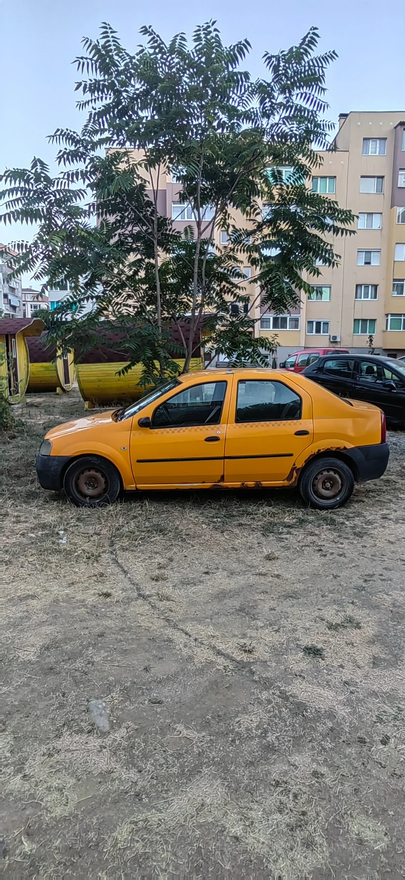 Dacia Logan, снимка 7 - Автомобили и джипове - 55907516