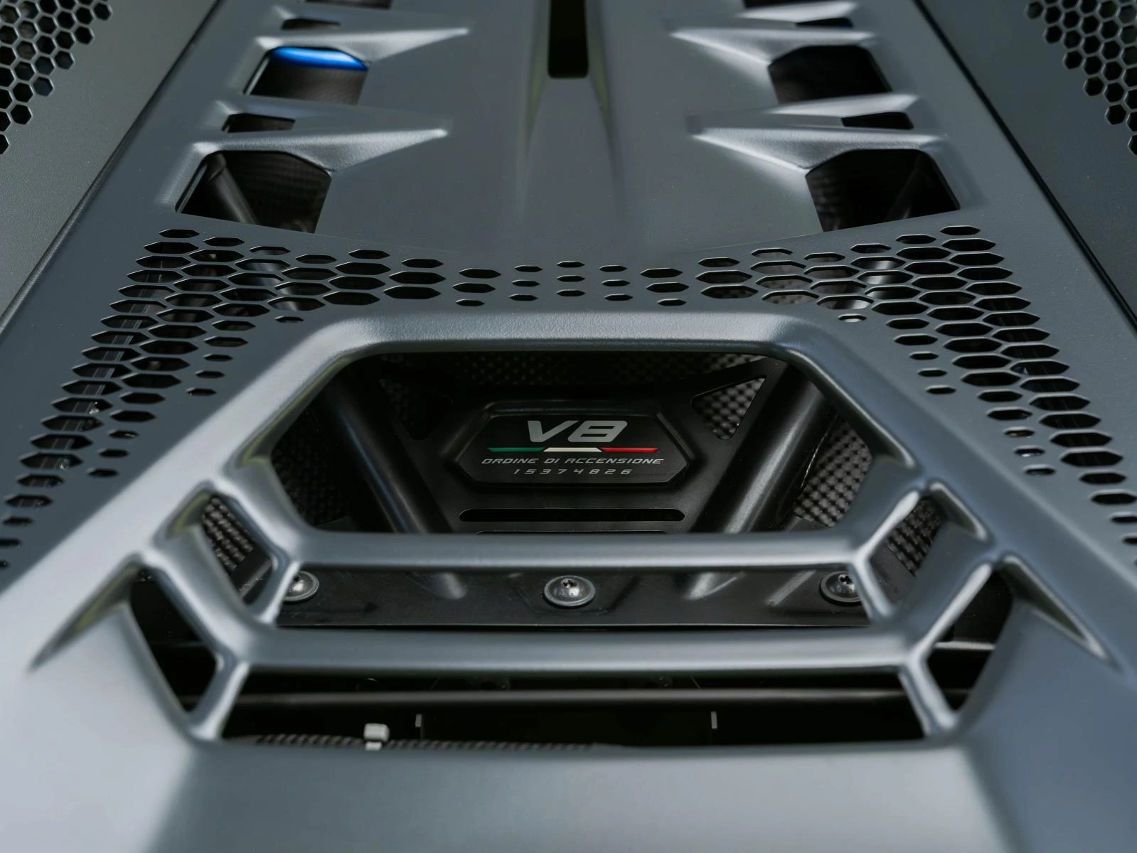 Lamborghini Temerario Verde Citrea* CARBON* , снимка 7 - Автомобили и джипове - 56493739