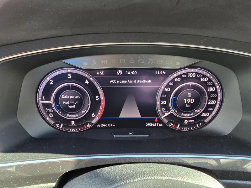 VW Tiguan R LINE/DIGITAL DISPLAY/, снимка 16 - Автомобили и джипове - 47835033