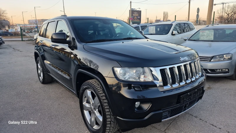 Jeep Grand cherokee 3.0 Overland  панорама кейлес дистрониккато нов, снимка 2 - Автомобили и джипове - 49071369