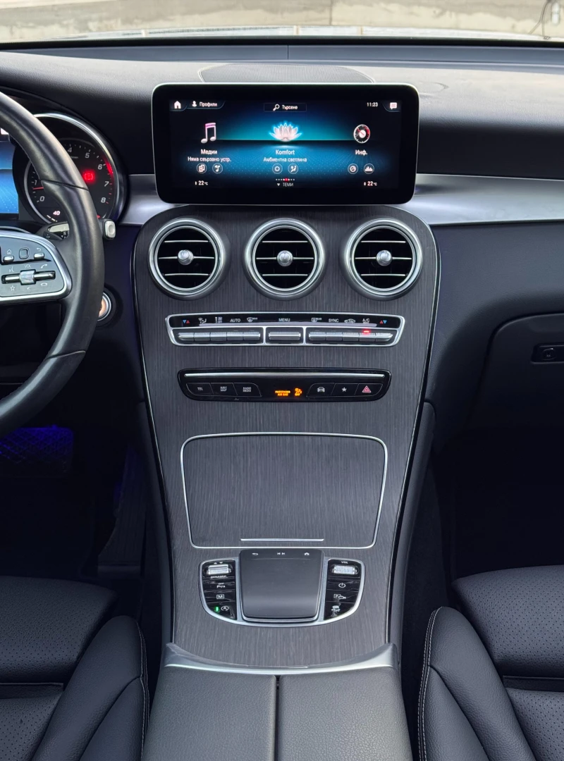 Mercedes-Benz GLC 300 - 4-matic - Facelift - 9G - Panorama - Keyles - , снимка 10 - Автомобили и джипове - 52081940
