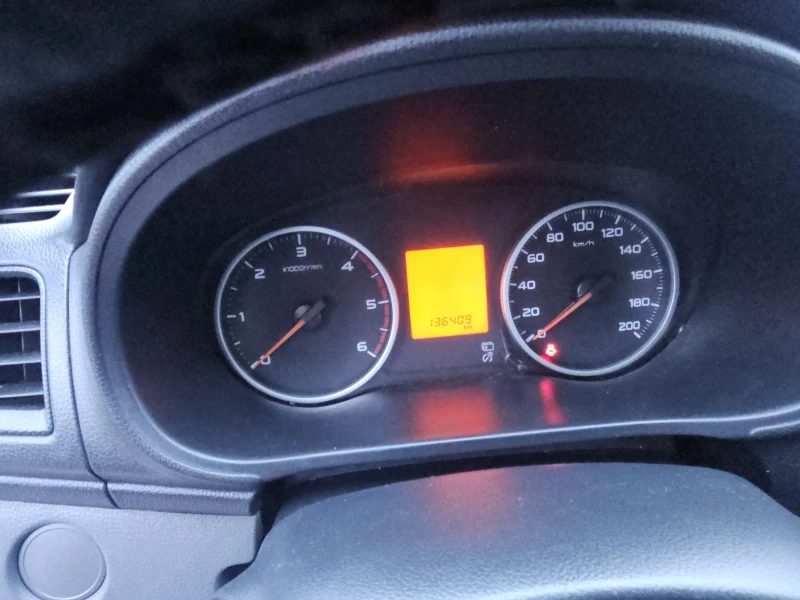 Mitsubishi L200 2.4did---136 000км, снимка 14 - Автомобили и джипове - 52816642