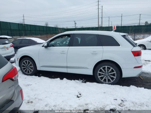 Audi Q7 3.0T* PREMIUM* ДИГИТАЛНО* ТАБЛО* КАМЕРА* ПОДГРЕВ* , снимка 6 - Автомобили и джипове - 49355841