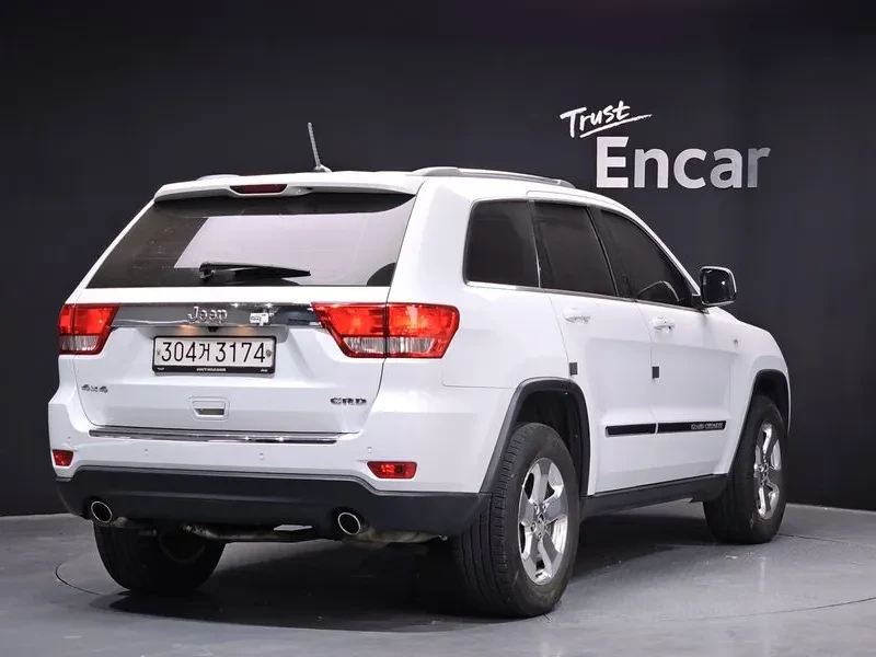Jeep Grand cherokee 3.0D - изображение 2
